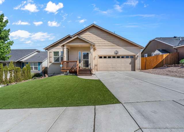 Property at 3325 SW Antler Ridge Ln, Redmond, OR 97756, 3 beds, 2 baths