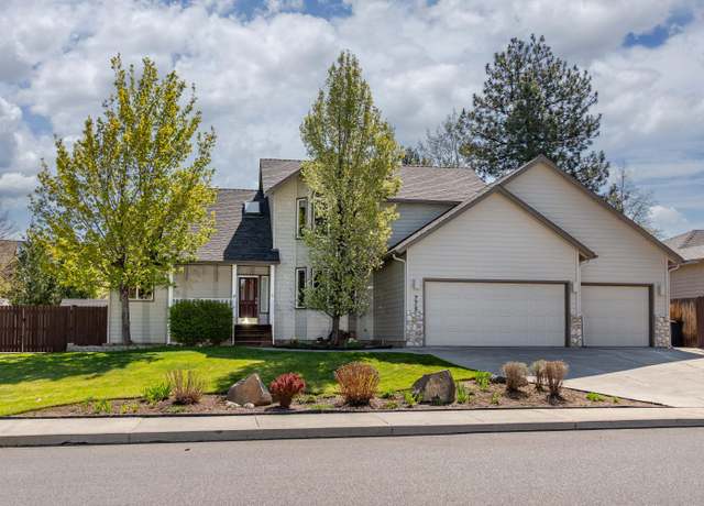 Property at 776 SE Shadowood Dr, Bend, OR 97702, 4 beds, 2.5 baths
