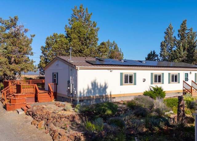 Property at 8562 SW Crater Loop Rd, Terrebonne, OR 97760, 3 beds, 2 baths