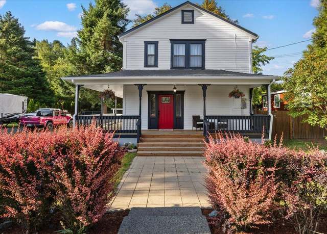 Property at 135 Sether Ave, Glendale, OR 97442, 4 beds, 1.5 baths