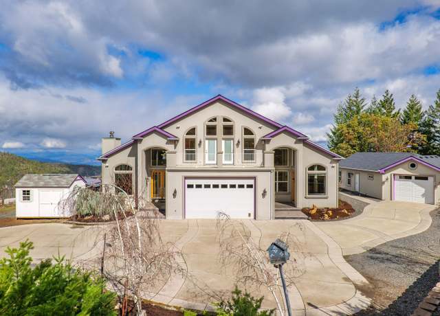 Property at 6918 Griffin Ln, Jacksonville, OR 97530, 4 beds, 4.5 baths