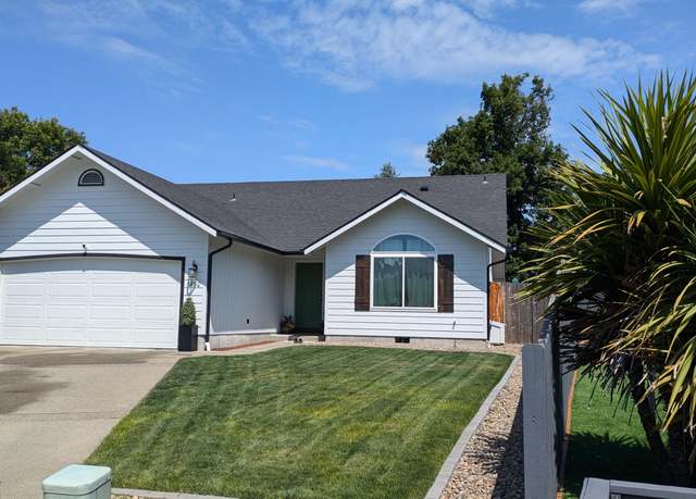 Property at 1930 NW Donovan Ct, Grants Pass, OR 97526, 4 beds, 2 baths