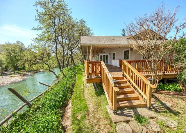 Property at 1758 2nd Ave, Gold Hill, OR 97525, 3 beds, 2 baths