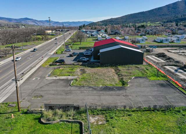 Property at 716 S Pacific Hwy, Talent, OR 97540