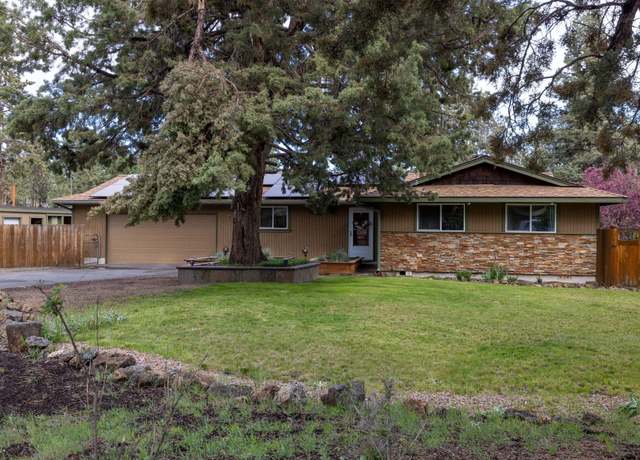 Property at 20952 Desert Woods Dr, Bend, OR 97702, 3 beds, 2 baths
