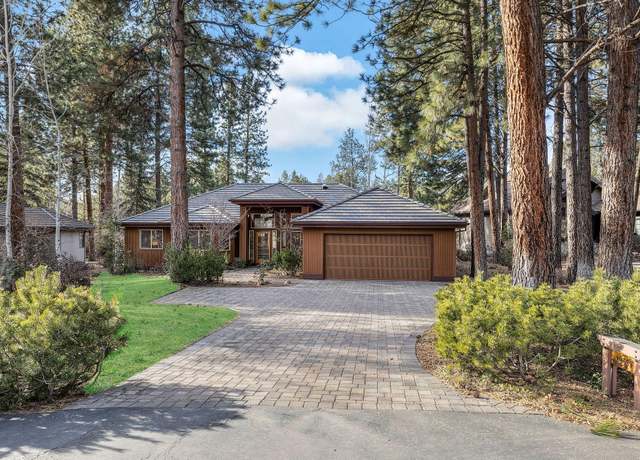 Property at 19557 Green Lakes Loop, Bend, OR 97702, 4 beds, 3 baths