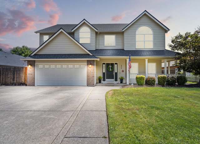 Property at 550 Carriage Ln, Jacksonville, OR 97530, 4 beds, 2.5 baths