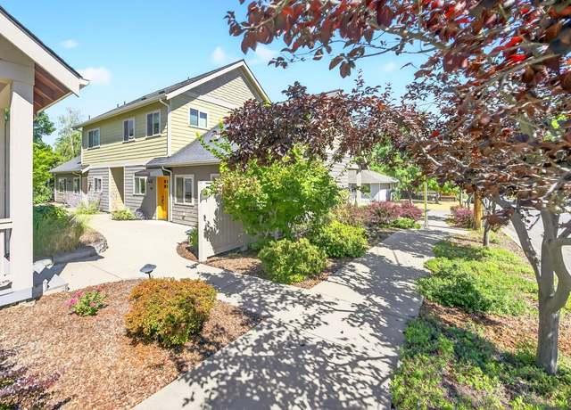 Property at 1245 Iowa St, Ashland, OR 97520, 1 bed, 1 bath