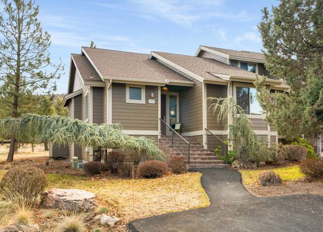 Property at 1325 Highland View Loop, Redmond, OR 97756, 2 beds, 2 baths