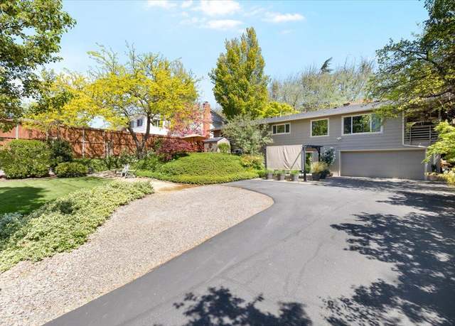 Property at 109 Kensington, Medford, OR 97504, 3 beds, 3 baths