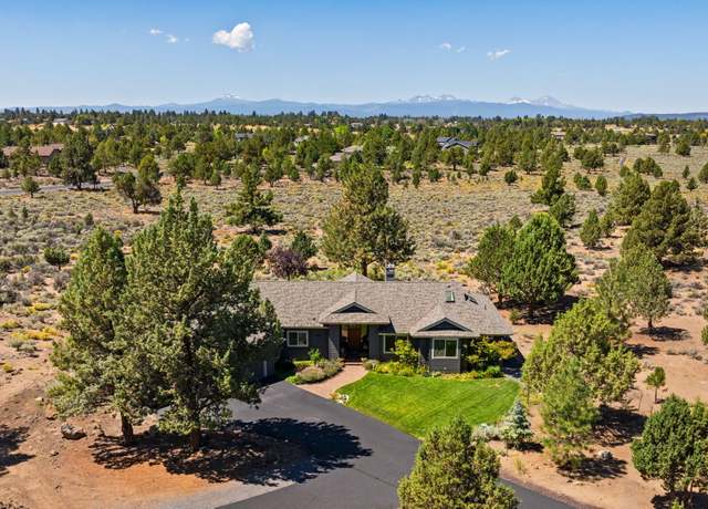 Property at 22335 White Peaks Dr, Bend, OR 97702, 3 beds, 2 baths