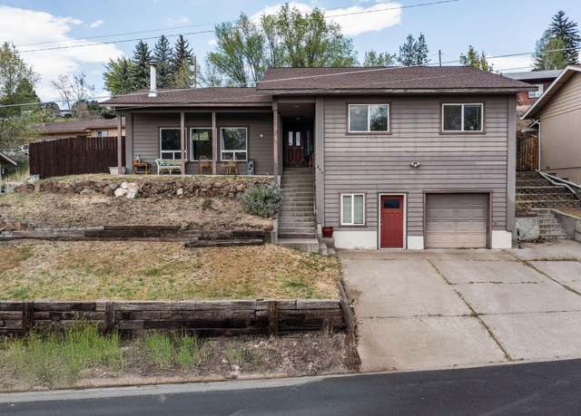 Property at 809 NE 8th St, Prineville, OR 97754, 3 beds, 2 baths