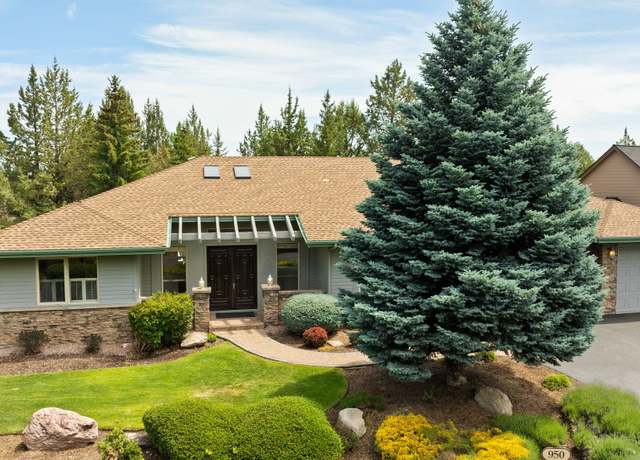 Property at 950 Willet Ln, Redmond, OR 97756, 3 beds, 2 baths