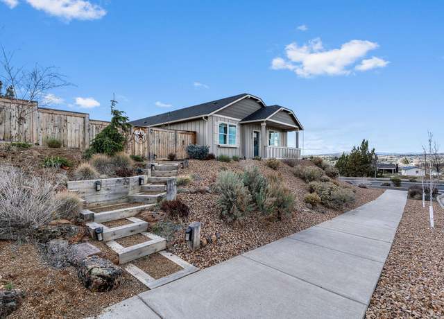 Property at 1017 SE Balsamroot Ln, Madras, OR 97741, 3 beds, 2 baths