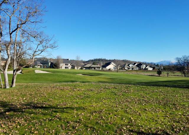 Property at 118 Pebble Creek Dr, Eagle Point, OR 97524
