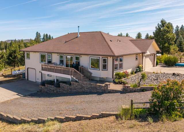 Property at 2961 Mark Ct, Chiloquin, OR 97624, 3 beds, 2.5 baths