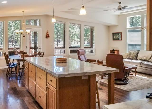 Property at 1879 Iron Wheel Ct, La Pine, OR 97739, 2 beds, 2 baths
