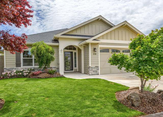 Property at 318 Kansas Dr, Medford, OR 97504, 3 beds, 2 baths