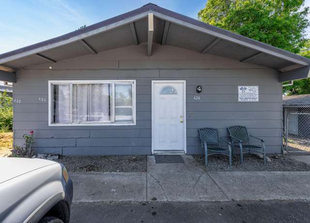 Property at 424 -426 S Columbus Ave, Medford, OR 97501, 6 beds, 2 baths