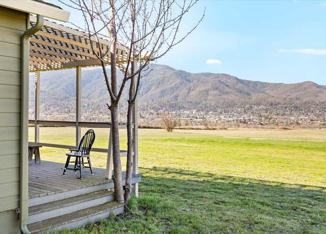 Property at 100 Ashland Acres St, Ashland, OR 97520, 5 beds, 4 baths
