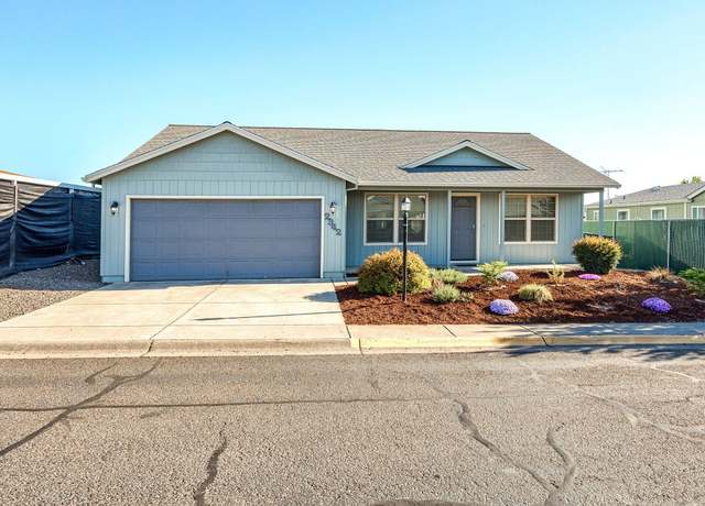 Property at 2342 New Haven Dr, Central Point, OR 97502, 3 beds, 2 baths