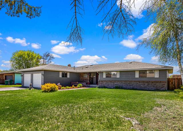 Property at 4454 Sycamore Dr, Klamath Falls, OR 97603, 4 beds, 2.5 baths