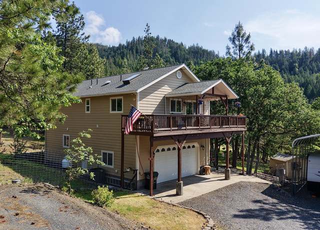 Property at 135 Manzanita Dr, Prospect, OR 97536, 2 beds, 2 baths