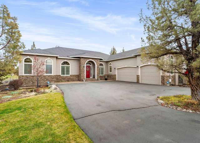 Property at 8550 Coopers Hawk Dr, Redmond, OR 97756, 3 beds, 3 baths