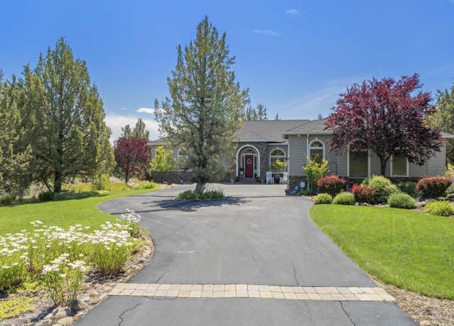 Property at 8550 Coopers Hawk Dr, Redmond, OR 97756, 3 beds, 3 baths