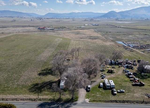 Property at 8749 Spring Lake Rd, Klamath Falls, OR 97603, 3 beds, 1.5 baths