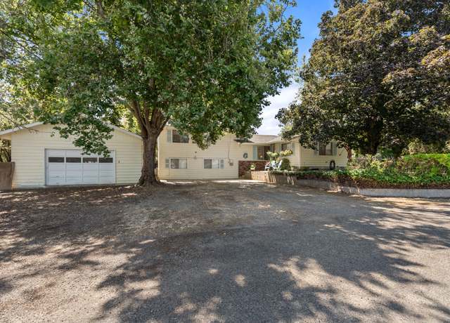 Property at 2575 Broadview Ave, Medford, OR 97501, 4 beds, 2 baths