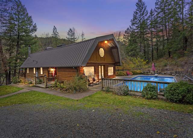 Property at 10700 E Antelope Rd, Eagle Point, OR 97524, 2 beds, 2 baths