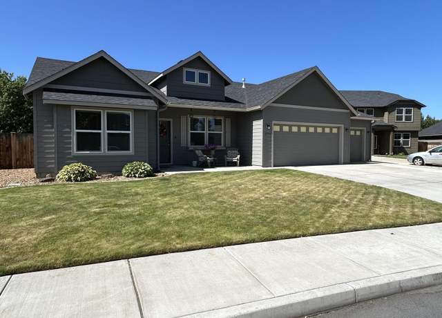 Property at 1930 NW Quince Tree Ct, Redmond, OR 97756, 4 beds, 2 baths