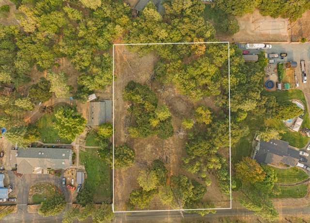Property at 323 Eric Way, Grants Pass, OR 97526