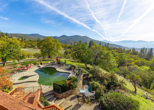 Property at 6401 Hillcrest Rd, Medford, OR 97504, 4 beds, 4.5 baths