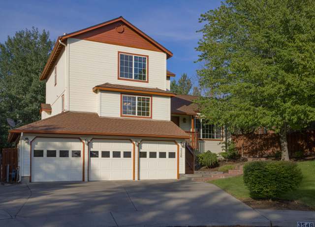 Property at 3546 SW Wickiup Ct, Redmond, OR 97756, 4 beds, 2.5 baths