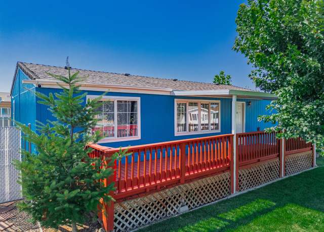 Property at 1570 S Peach St #105, Medford, OR 97501, 3 beds, 2 baths