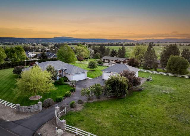 Property at 3143 NW West Hills Loop, Prineville, OR 97754, 3 beds, 2 baths