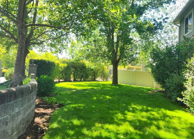 Property at 118 SE Gold River Ln, Grants Pass, OR 97527