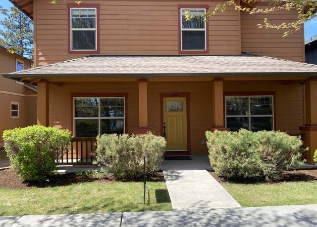 Property at 62761 Hawkview Rd, Bend, OR 97701, 3 beds, 2.5 baths