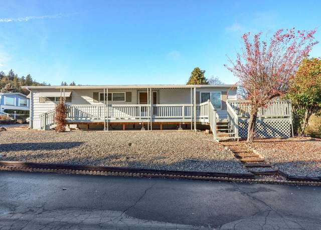 Property at 3955 S Stage #35, Medford, OR 97501, 3 beds, 2 baths