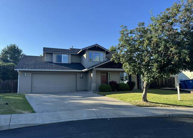 Property at 2415 NW Antler Ct, Redmond, OR 97756, 3 beds, 2.5 baths