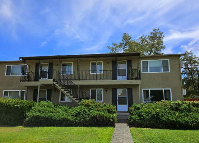 Property at 350 Alder St, Central Point, OR 97502, 8 beds, 4 baths