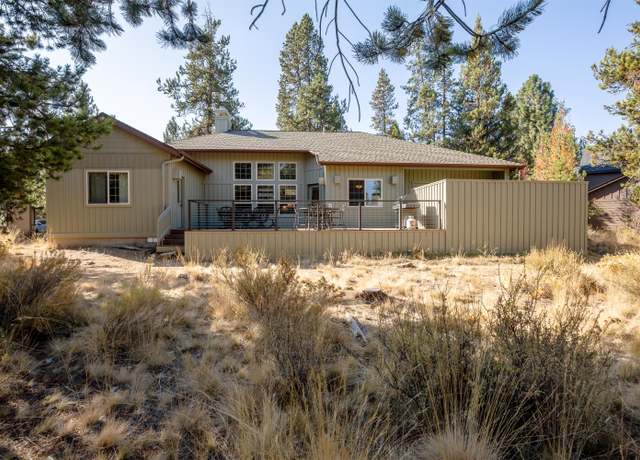 Property at 57716 Dutchman Ln #12, Sunriver, OR 97707, 4 beds, 3 baths
