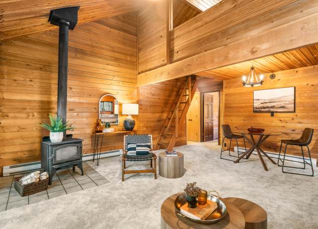 Property at 70948 Mules Ear, Sisters, OR 97759, 3 beds, 1.5 baths