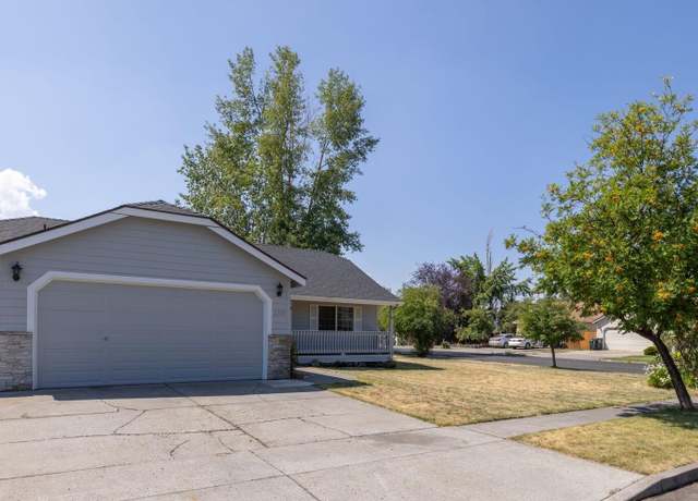 Property at 2735 NE Faith Dr, Bend, OR 97701, 3 beds, 2 baths