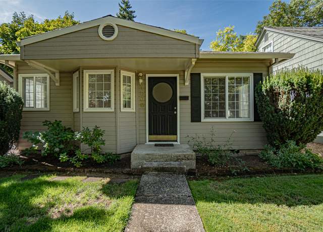 Property at 1008 Queen Anne Ave, Medford, OR 97504, 3 beds, 2 baths