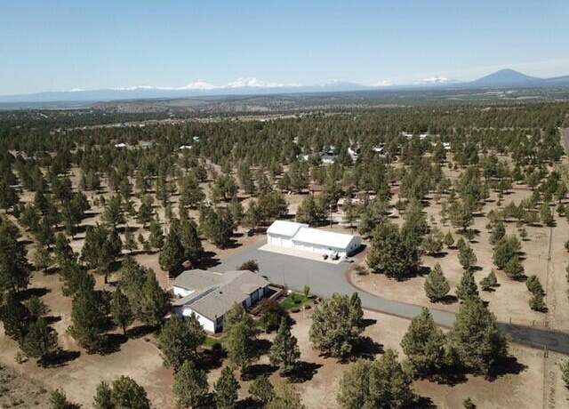 Property at 6983 SW Mustang Rd, Terrebonne, OR 97760, 3 beds, 2.5 baths