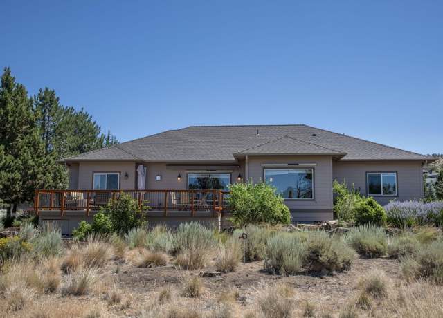 Property at 1061 Trail Creek Dr, Redmond, OR 97756, 3 beds, 2.5 baths