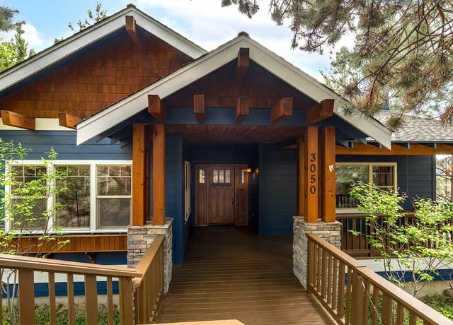 Property at 3050 NW Colonial Dr, Bend, OR 97703, 3 beds, 2.5 baths